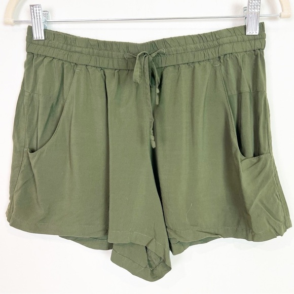 FRENCH CONNECTION GREEN ELASTIC WAIST SHORTS WOMENS SZ 4 - Picture 1 of 4